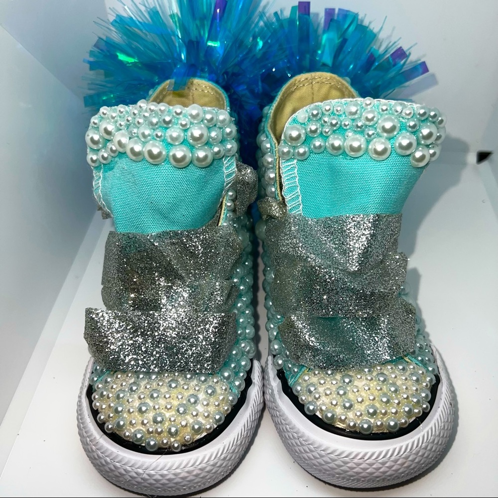Custom made toddler’s shoe!!!